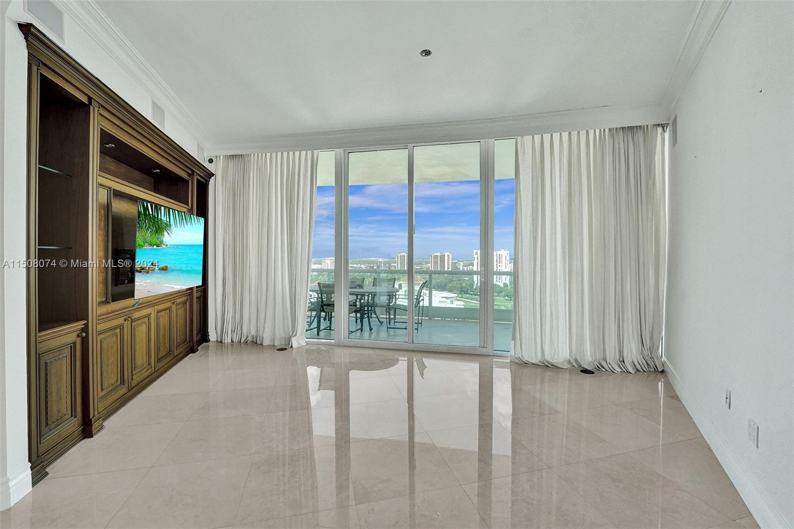 20155 NE 38th Ct 2201, Aventura, Florida 33180, 4 Bedrooms Bedrooms, ,6 BathroomsBathrooms,Residential,For Sale,20155 NE 38th Ct 2201,A11508074