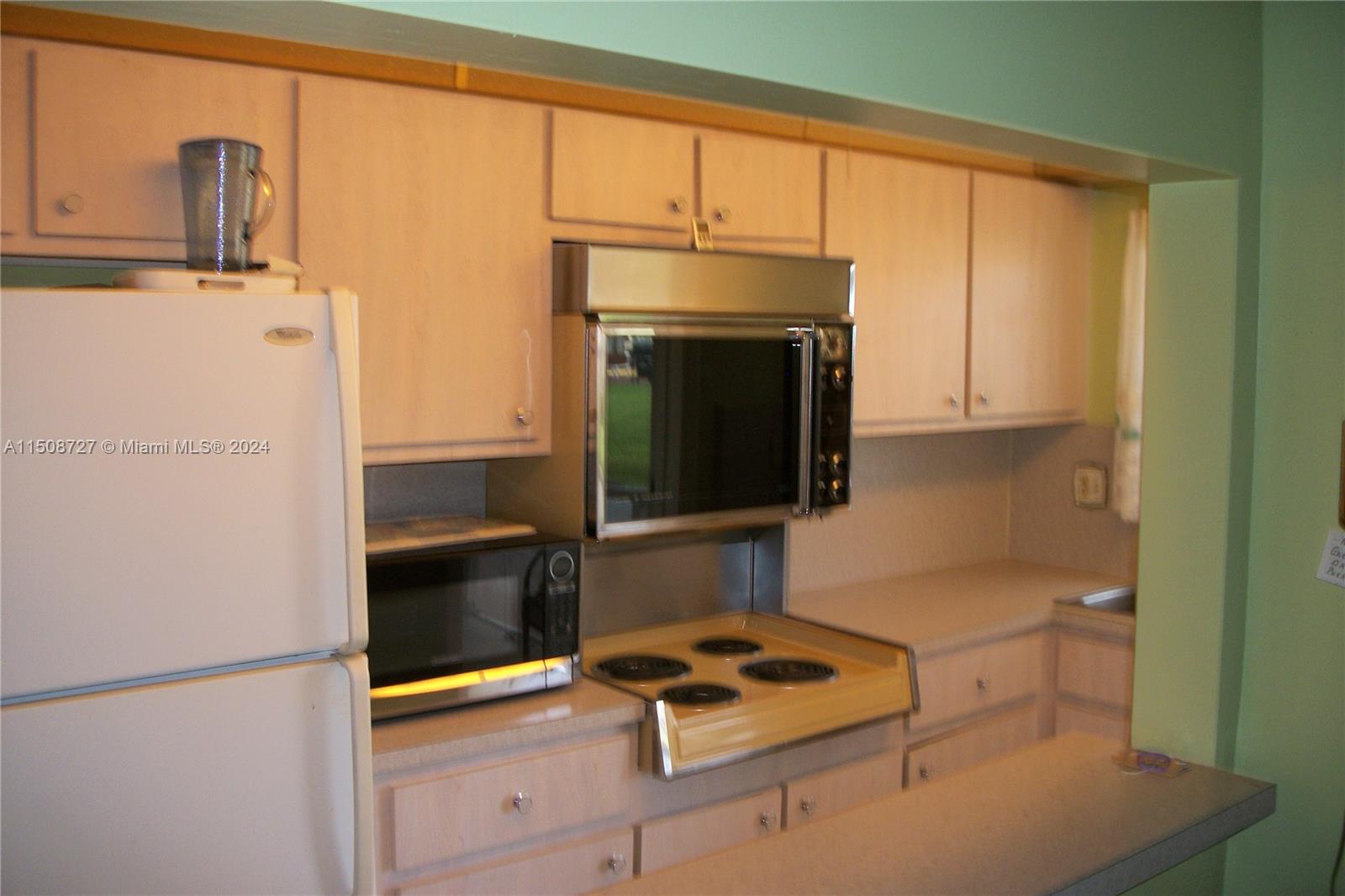 5300 Washington St N112, Hollywood, Florida 33021, 1 Bedroom Bedrooms, ,1 BathroomBathrooms,Residential,For Sale,5300 Washington St N112,A11508727