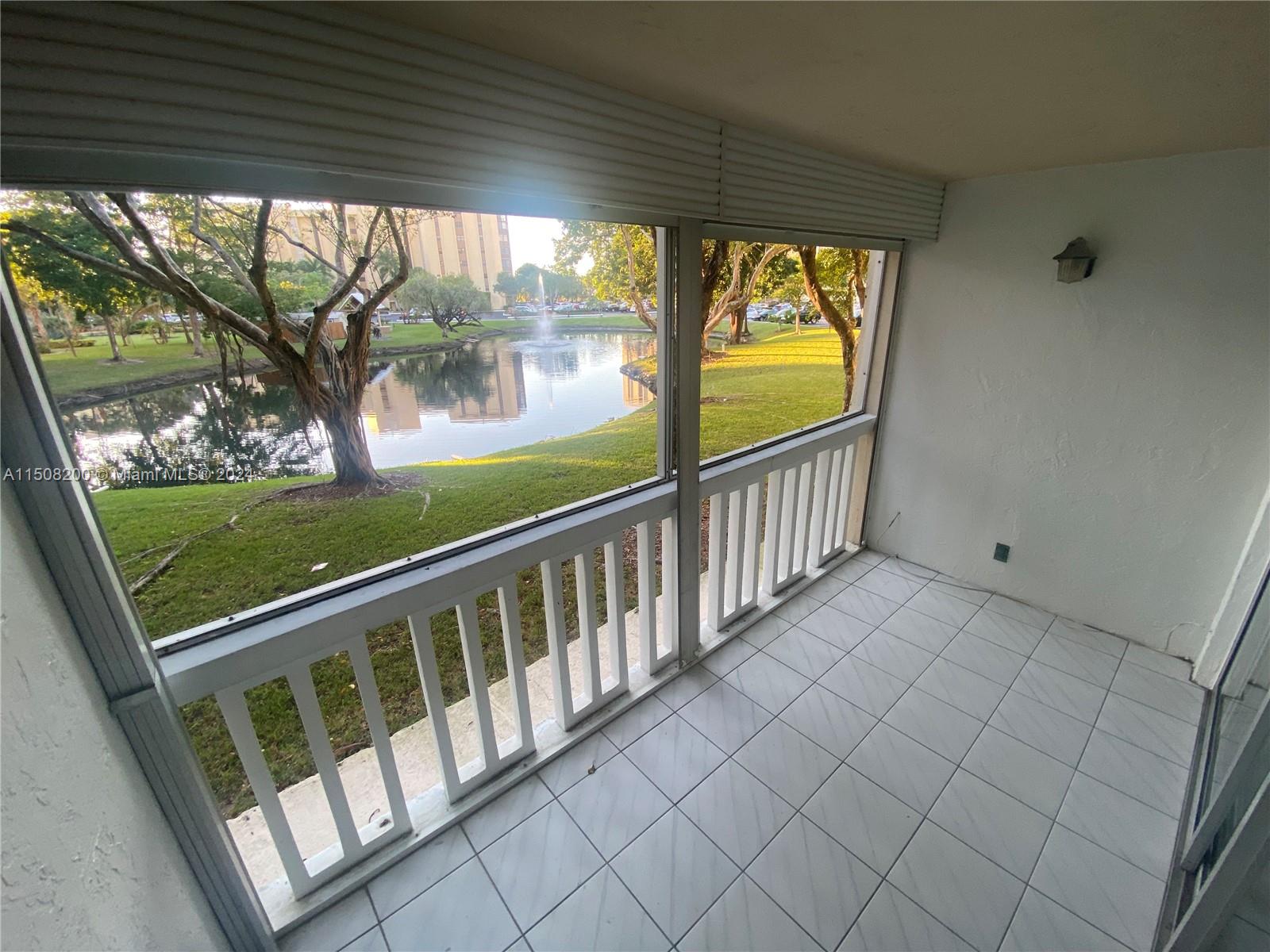 Screened Balcony