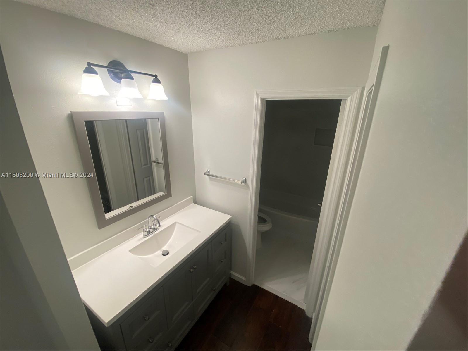 Lauderhill, Florida 33319, 2 Bedrooms Bedrooms, ,2 BathroomsBathrooms,Residentiallease,For Rent,A11508200