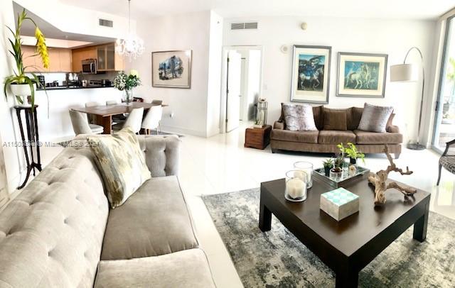 140 S Dixie Hwy 706, Hollywood, Florida 33020, 2 Bedrooms Bedrooms, ,2 BathroomsBathrooms,Residential,For Sale,140 S Dixie Hwy 706,A11508838