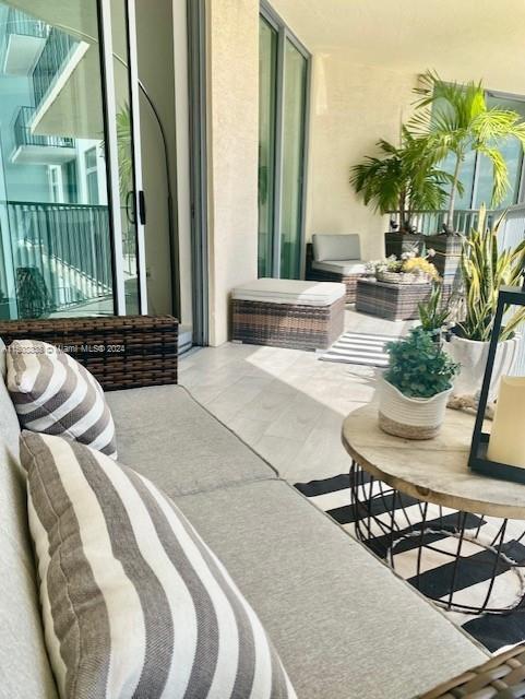 140 S Dixie Hwy 706, Hollywood, Florida 33020, 2 Bedrooms Bedrooms, ,2 BathroomsBathrooms,Residential,For Sale,140 S Dixie Hwy 706,A11508838