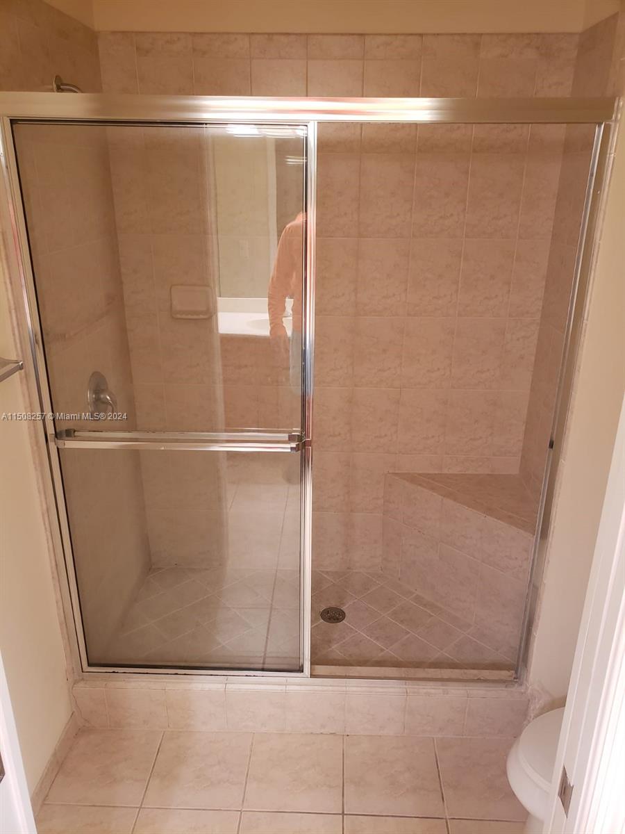3600 Oaks Clubhouse Dr 506, Pompano Beach, Florida 33069, 3 Bedrooms Bedrooms, ,2 BathroomsBathrooms,Residential,For Sale,3600 Oaks Clubhouse Dr 506,A11508257