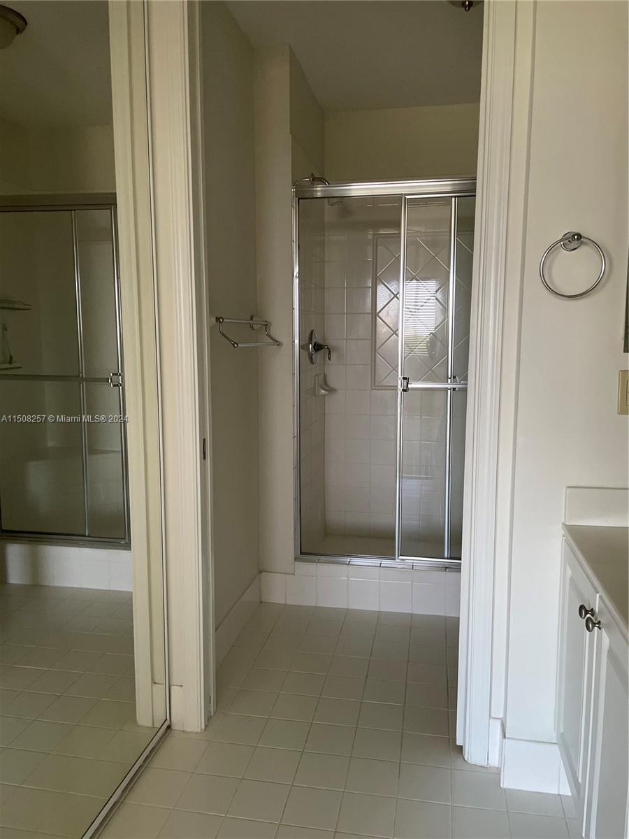 3600 Oaks Clubhouse Dr 506, Pompano Beach, Florida 33069, 3 Bedrooms Bedrooms, ,2 BathroomsBathrooms,Residential,For Sale,3600 Oaks Clubhouse Dr 506,A11508257