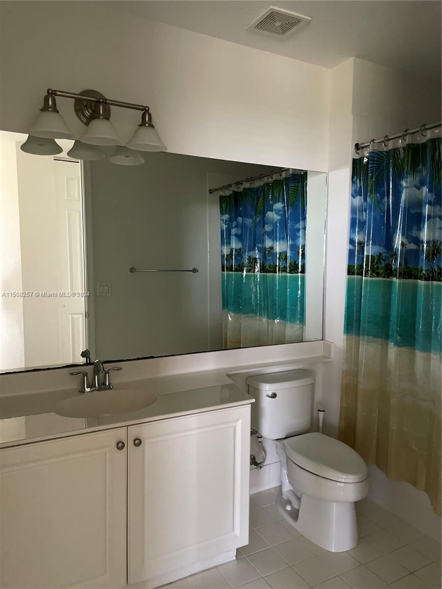 3600 Oaks Clubhouse Dr 506, Pompano Beach, Florida 33069, 3 Bedrooms Bedrooms, ,2 BathroomsBathrooms,Residential,For Sale,3600 Oaks Clubhouse Dr 506,A11508257