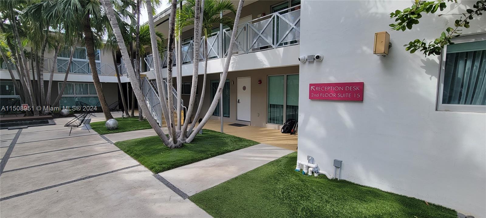 1816 Meridian Ave 3, Miami Beach, Florida 33139, 2 Bedrooms Bedrooms, ,1 BathroomBathrooms,Residential,For Sale,1816 Meridian Ave 3,A11508951
