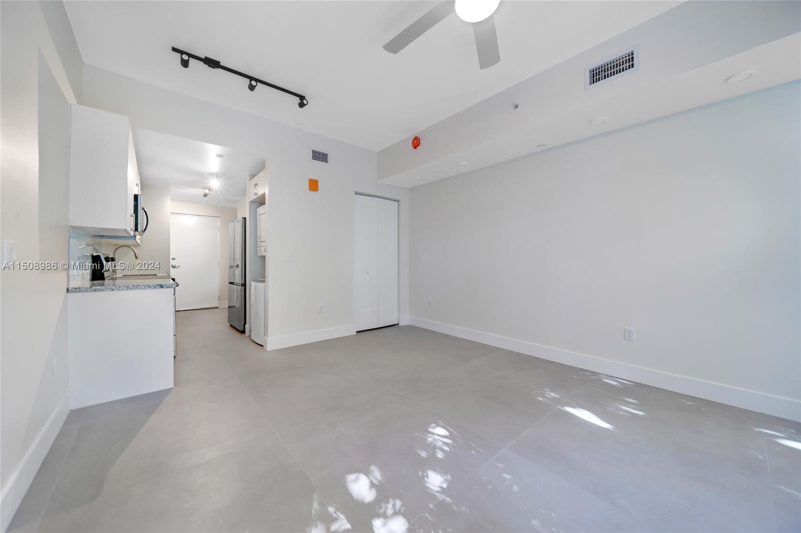 1536 NW 15th Ave 103, Miami, Florida 33125, ,1 BathroomBathrooms,Residentiallease,For Rent,1536 NW 15th Ave 103,A11508986