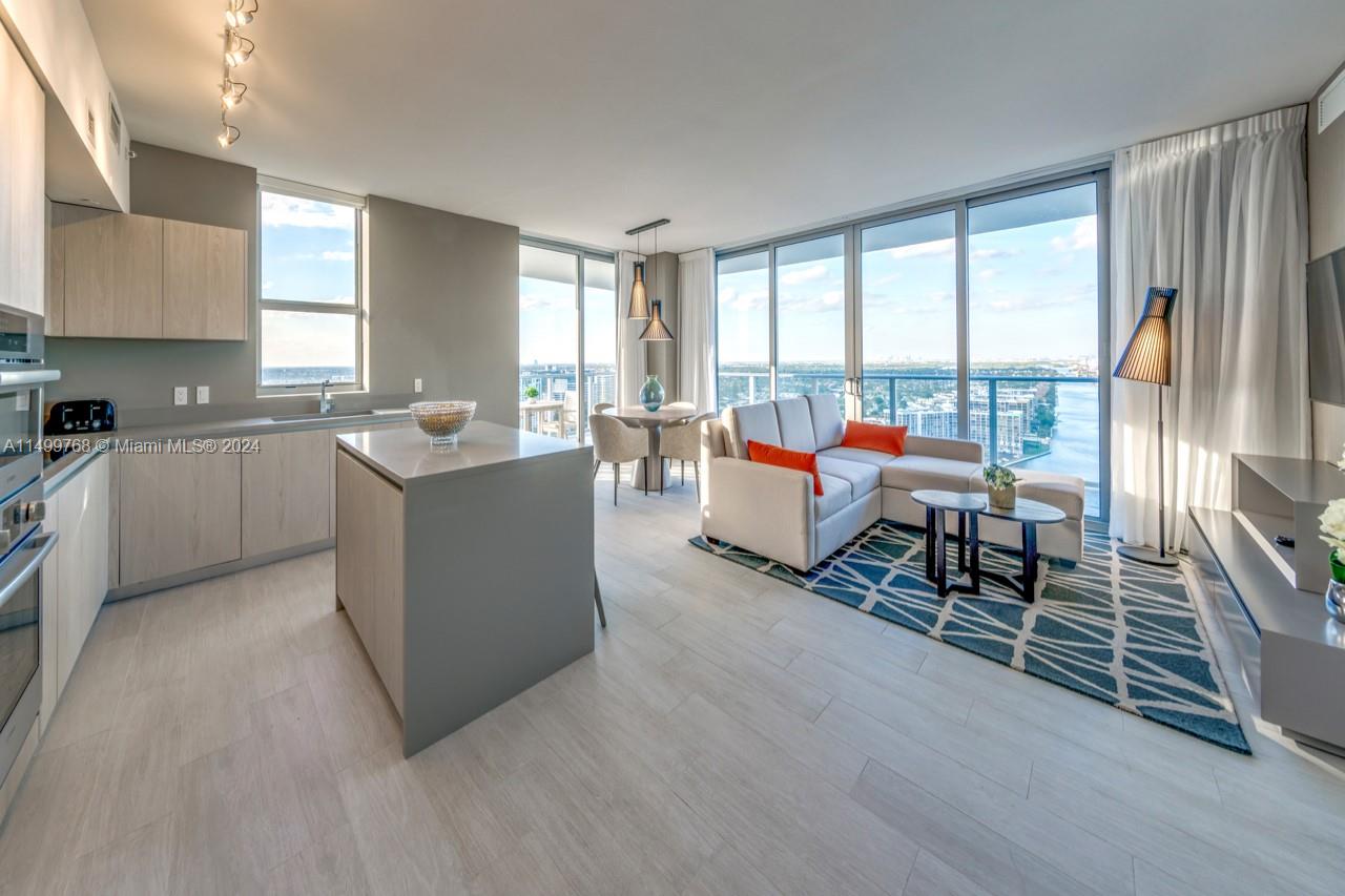 4010 S Ocean Dr R2302, Hollywood, Florida 33019, 2 Bedrooms Bedrooms, ,2 BathroomsBathrooms,Residential,For Sale,4010 S Ocean Dr R2302,A11499768