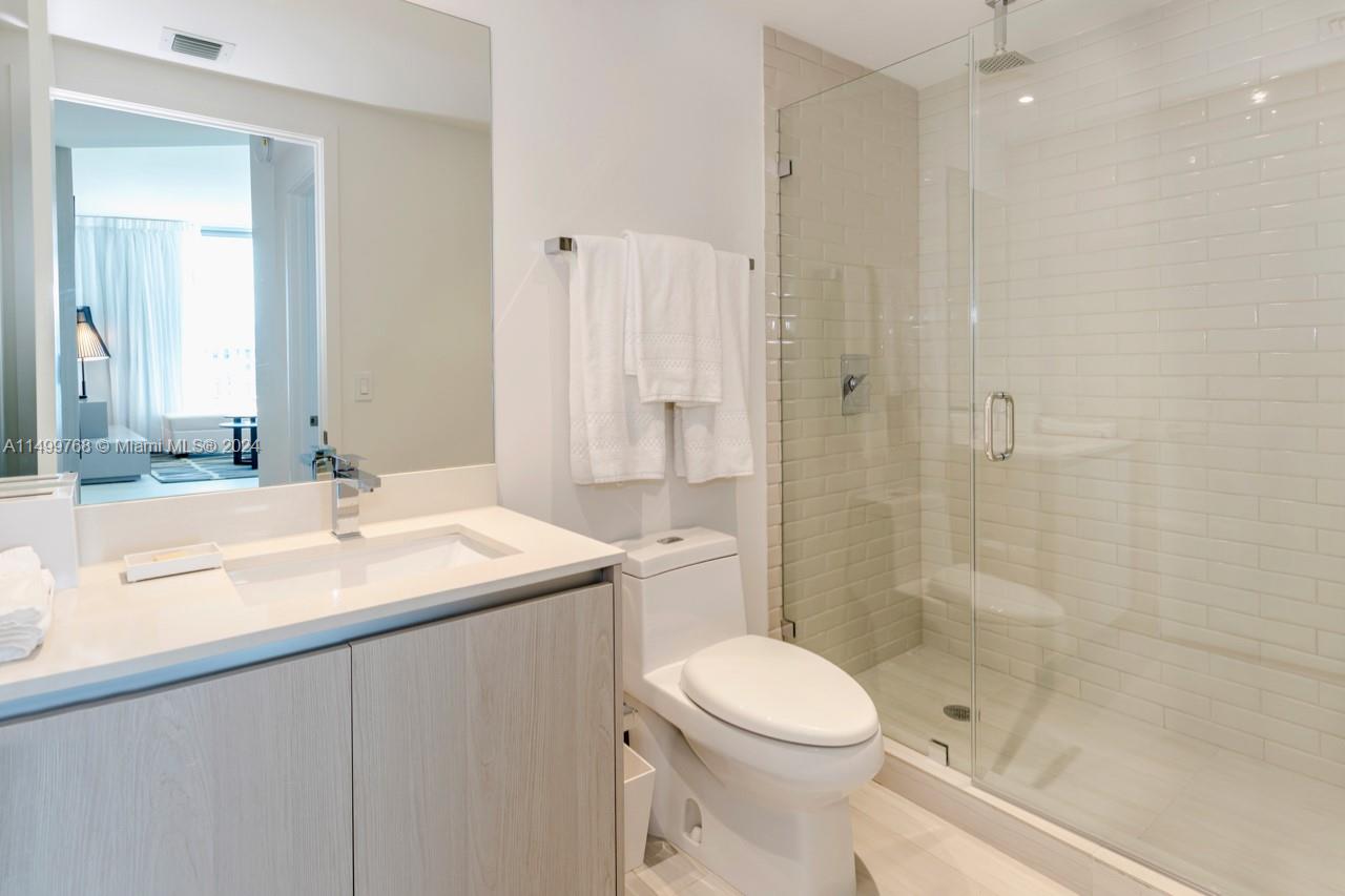 4010 S Ocean Dr R2302, Hollywood, Florida 33019, 2 Bedrooms Bedrooms, ,2 BathroomsBathrooms,Residential,For Sale,4010 S Ocean Dr R2302,A11499768