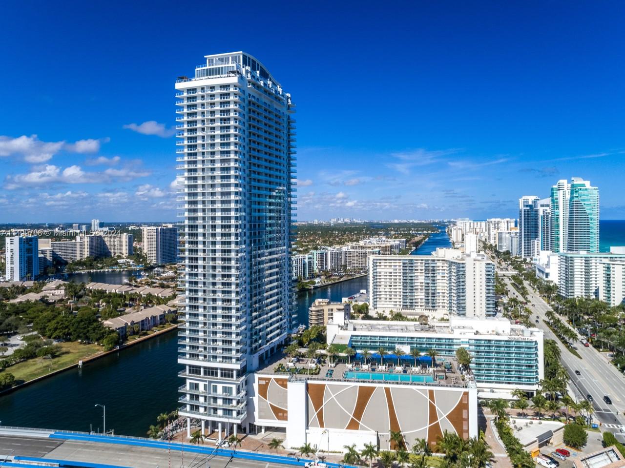 4010 S Ocean Dr R2302, Hollywood, Florida 33019, 2 Bedrooms Bedrooms, ,2 BathroomsBathrooms,Residential,For Sale,4010 S Ocean Dr R2302,A11499768
