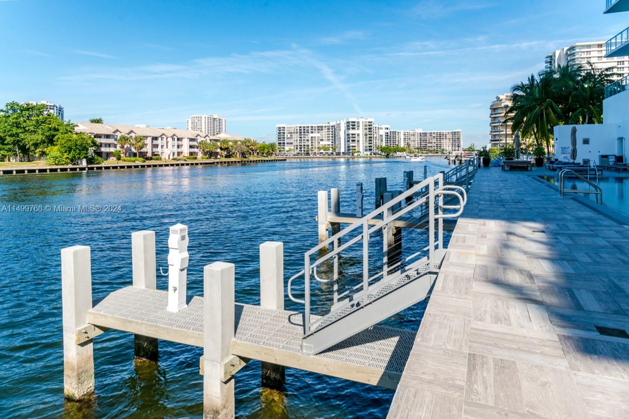 4010 S Ocean Dr R2302, Hollywood, Florida 33019, 2 Bedrooms Bedrooms, ,2 BathroomsBathrooms,Residential,For Sale,4010 S Ocean Dr R2302,A11499768