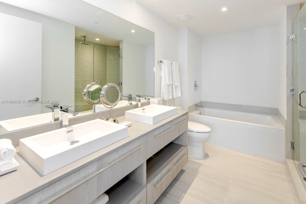 4010 S Ocean Dr R2302, Hollywood, Florida 33019, 2 Bedrooms Bedrooms, ,2 BathroomsBathrooms,Residential,For Sale,4010 S Ocean Dr R2302,A11499768