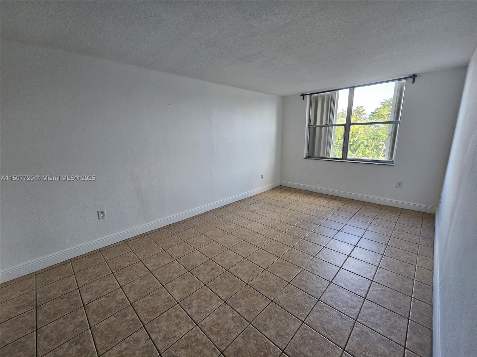 1800 Sans Souci Blvd 307, North Miami, Florida 33181, 2 Bedrooms Bedrooms, ,2 BathroomsBathrooms,Residential,For Sale,1800 Sans Souci Blvd 307,A11507729