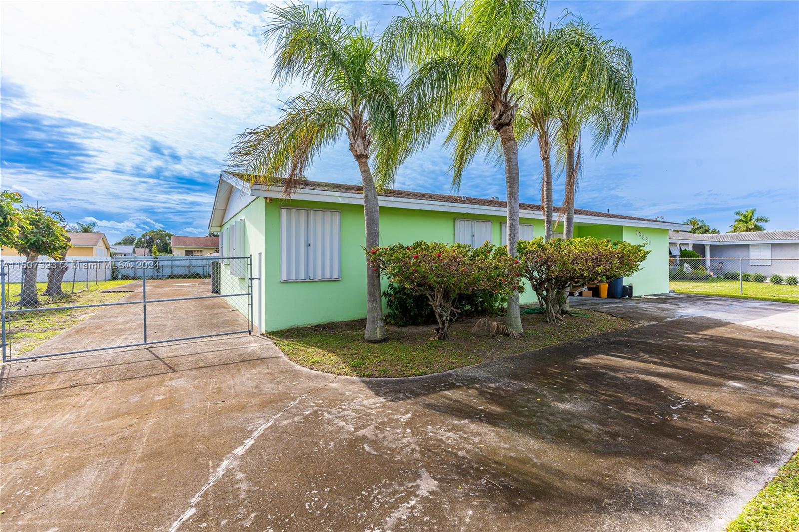 10230 SW 169th St, Miami, Florida 33157, 3 Bedrooms Bedrooms, ,2 BathroomsBathrooms,Residential,For Sale,10230 SW 169th St,A11507323