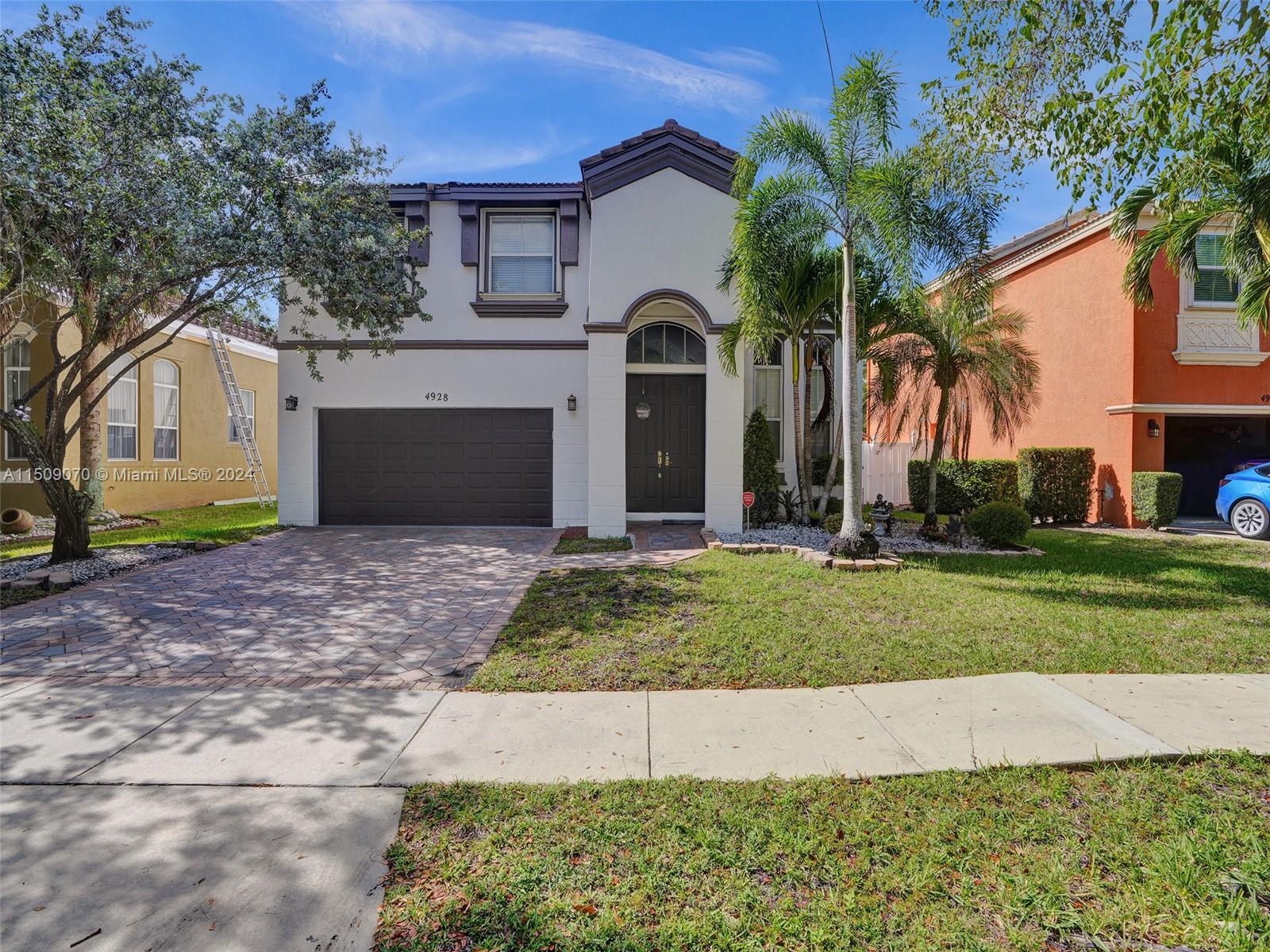 4928 SW 165th Ave  For Sale A11509070, FL