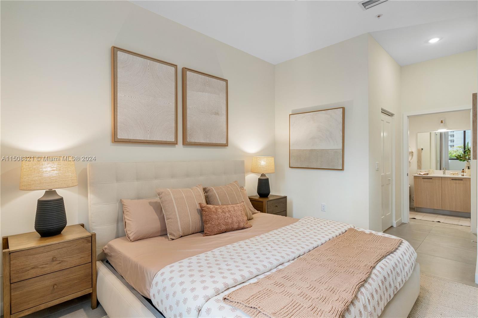 16395 Biscayne Blvd 1107, North Miami Beach, Florida 33160, 1 Bedroom Bedrooms, ,1 BathroomBathrooms,Residentiallease,For Rent,16395 Biscayne Blvd 1107,A11508821
