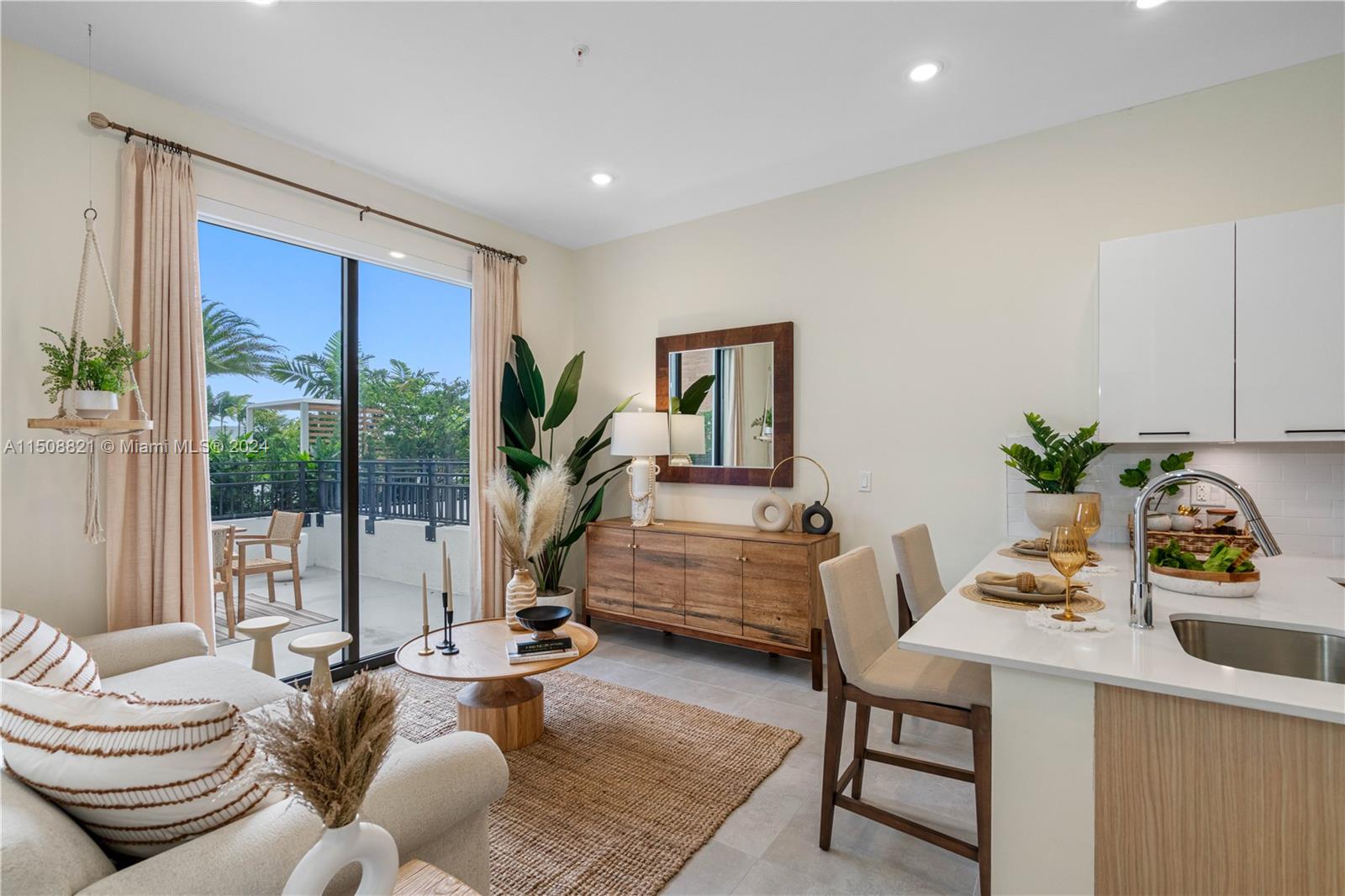 16395 Biscayne Blvd 1107, North Miami Beach, Florida 33160, 1 Bedroom Bedrooms, ,1 BathroomBathrooms,Residentiallease,For Rent,16395 Biscayne Blvd 1107,A11508821
