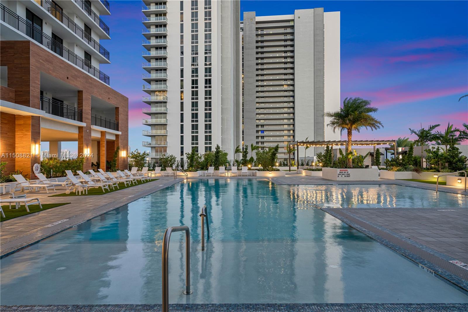 16395 Biscayne Blvd 1107, North Miami Beach, Florida 33160, 1 Bedroom Bedrooms, ,1 BathroomBathrooms,Residentiallease,For Rent,16395 Biscayne Blvd 1107,A11508821