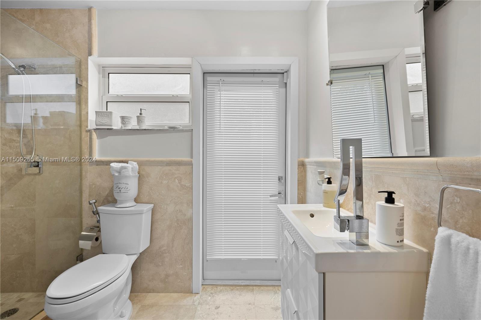 6195 SW 97th Ave, Miami, Florida 33173, 5 Bedrooms Bedrooms, 1 Room Rooms,3 BathroomsBathrooms,Residential,For Sale,6195 SW 97th Ave,A11509255