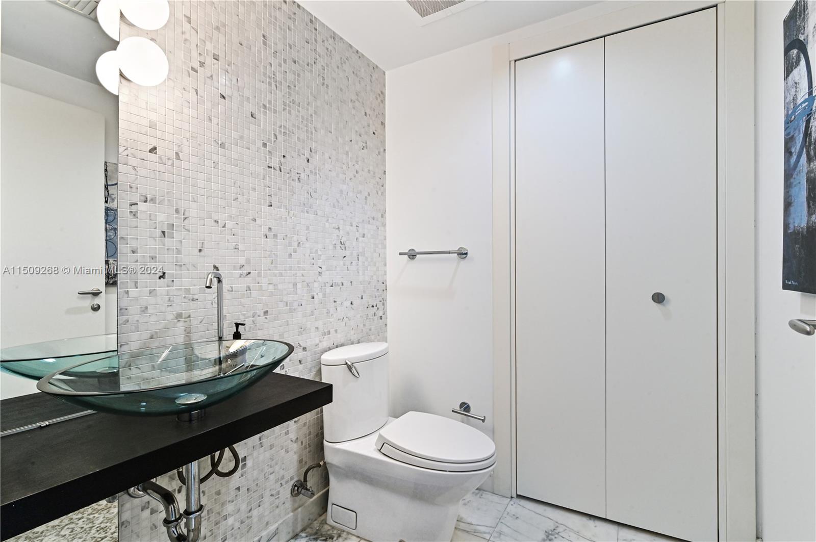 200 Biscayne Boulevard Way 3908, Miami, Florida 33131, 2 Bedrooms Bedrooms, ,2 BathroomsBathrooms,Residential,For Sale,200 Biscayne Boulevard Way 3908,A11509268