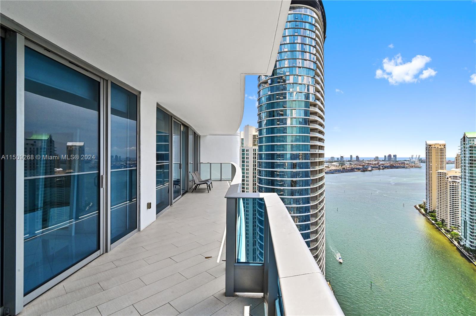 200 Biscayne Boulevard Way 3908, Miami, Florida 33131, 2 Bedrooms Bedrooms, ,2 BathroomsBathrooms,Residential,For Sale,200 Biscayne Boulevard Way 3908,A11509268