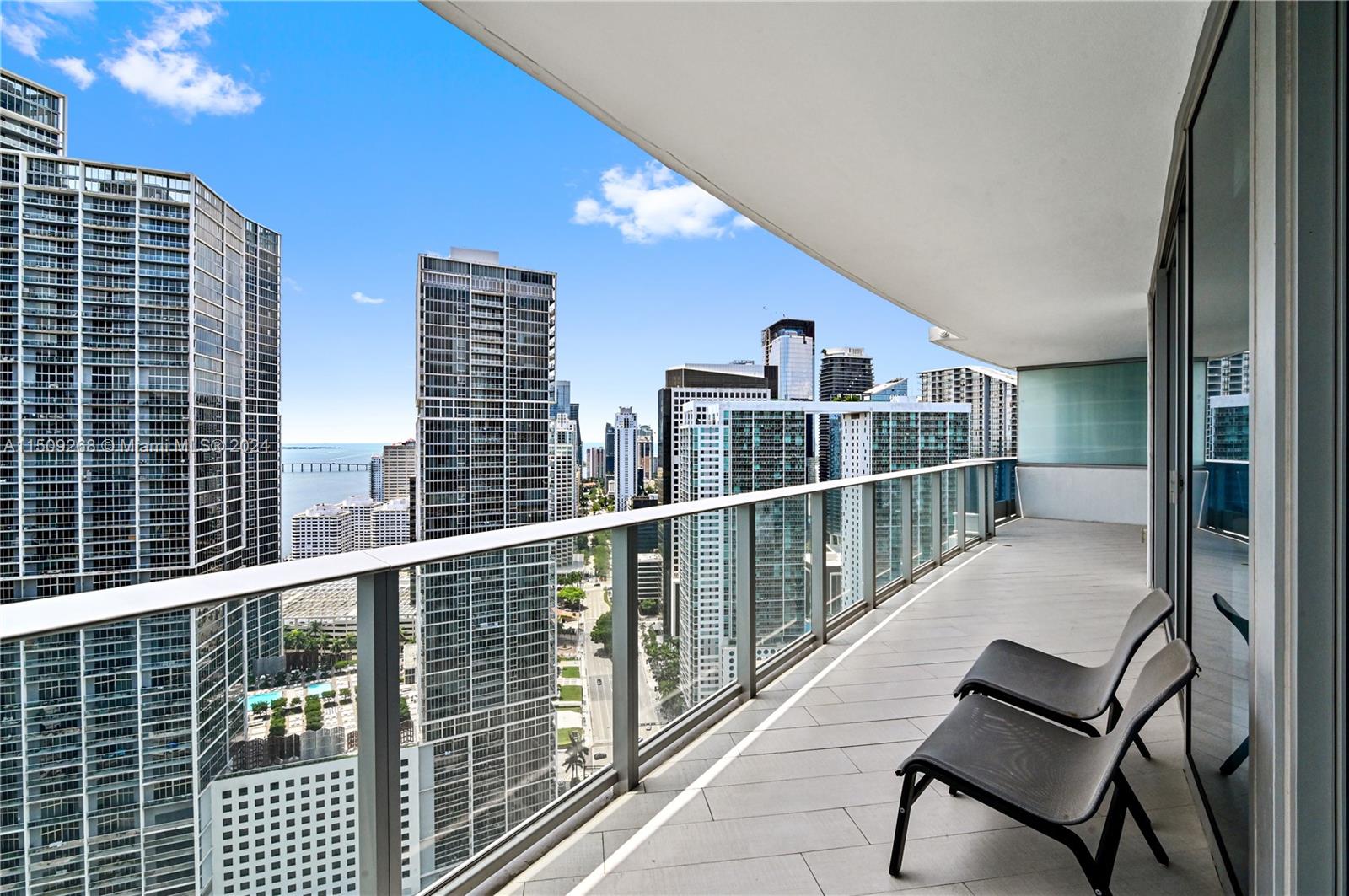 200 Biscayne Boulevard Way 3908, Miami, Florida 33131, 2 Bedrooms Bedrooms, ,2 BathroomsBathrooms,Residential,For Sale,200 Biscayne Boulevard Way 3908,A11509268