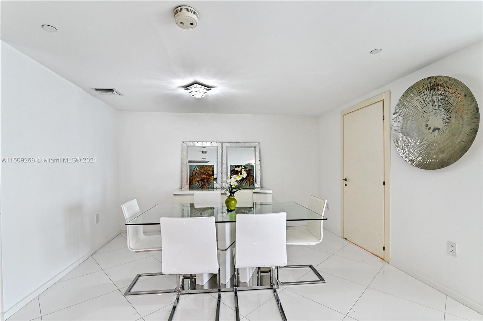 200 Biscayne Boulevard Way 3908, Miami, Florida 33131, 2 Bedrooms Bedrooms, ,2 BathroomsBathrooms,Residential,For Sale,200 Biscayne Boulevard Way 3908,A11509268