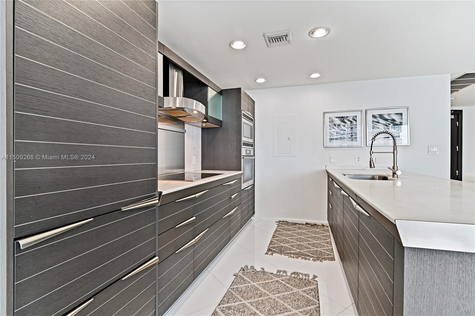 200 Biscayne Boulevard Way 3908, Miami, Florida 33131, 2 Bedrooms Bedrooms, ,2 BathroomsBathrooms,Residential,For Sale,200 Biscayne Boulevard Way 3908,A11509268