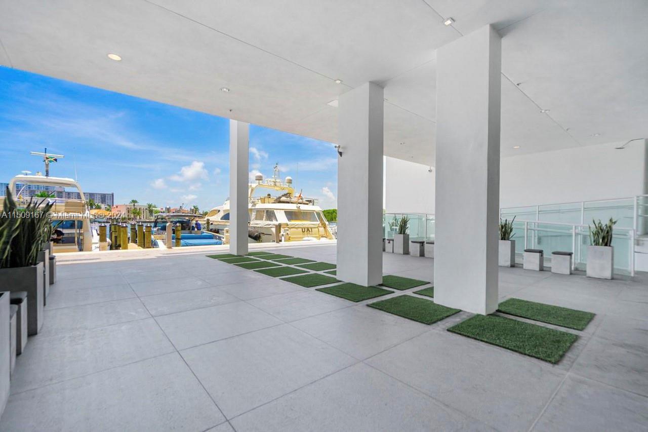 400 Sunny Isles Blvd 307, Sunny Isles Beach, Florida 33160, 3 Bedrooms Bedrooms, ,2 BathroomsBathrooms,Residential,For Sale,400 Sunny Isles Blvd 307,A11509167