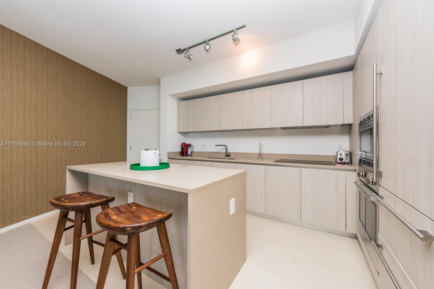 4111 S Ocean Dr 1609, Hollywood, Florida 33019, 1 Bedroom Bedrooms, ,1 BathroomBathrooms,Residential,For Sale,4111 S Ocean Dr 1609,A11509380