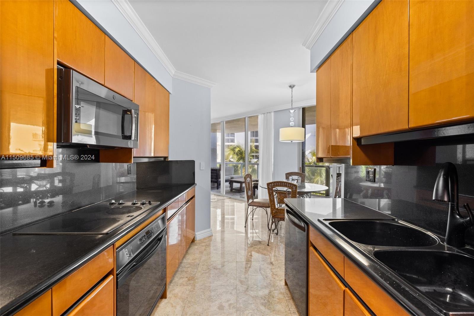 18671 Collins Ave 404, Sunny Isles Beach, Florida 33160, 2 Bedrooms Bedrooms, ,2 BathroomsBathrooms,Residential,For Sale,18671 Collins Ave 404,A11509685