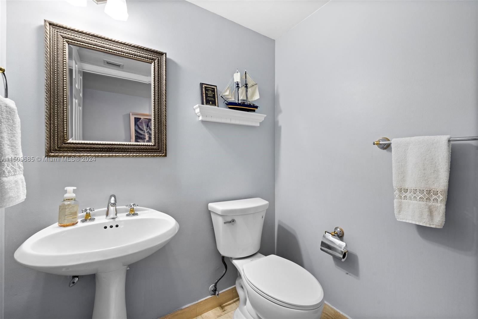 18671 Collins Ave 404, Sunny Isles Beach, Florida 33160, 2 Bedrooms Bedrooms, ,2 BathroomsBathrooms,Residential,For Sale,18671 Collins Ave 404,A11509685