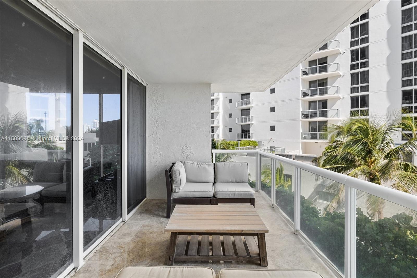 18671 Collins Ave 404, Sunny Isles Beach, Florida 33160, 2 Bedrooms Bedrooms, ,2 BathroomsBathrooms,Residential,For Sale,18671 Collins Ave 404,A11509685