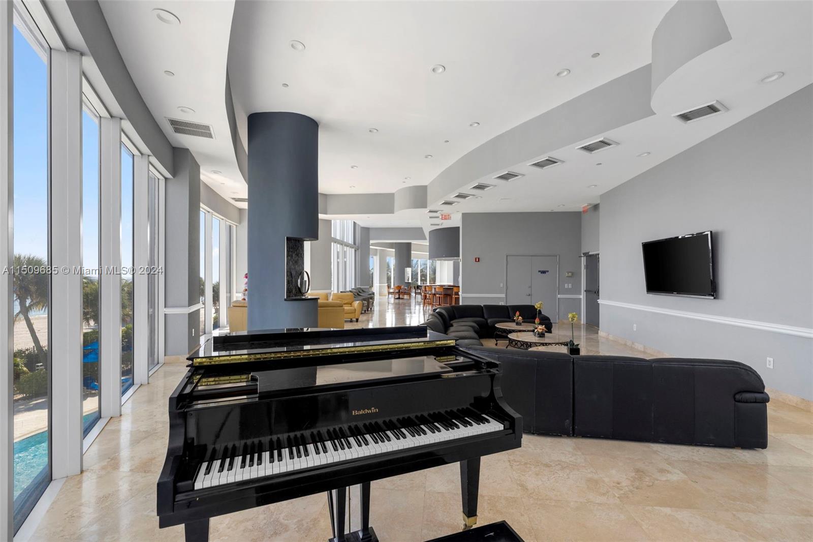 18671 Collins Ave 404, Sunny Isles Beach, Florida 33160, 2 Bedrooms Bedrooms, ,2 BathroomsBathrooms,Residential,For Sale,18671 Collins Ave 404,A11509685