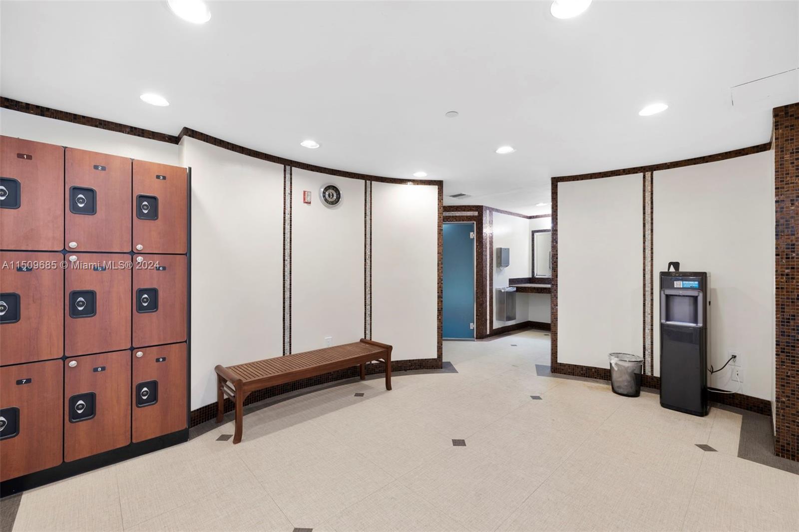 18671 Collins Ave 404, Sunny Isles Beach, Florida 33160, 2 Bedrooms Bedrooms, ,2 BathroomsBathrooms,Residential,For Sale,18671 Collins Ave 404,A11509685