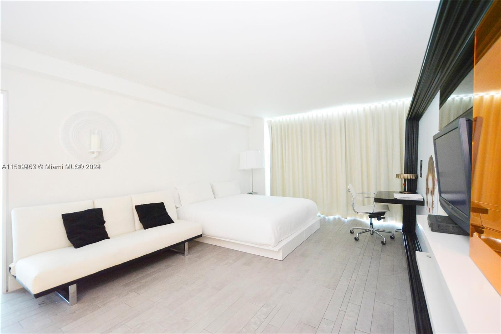 1100 West Ave 1220, Miami Beach, Florida 33139, 1 Bedroom Bedrooms, ,1 BathroomBathrooms,Residential,For Sale,1100 West Ave 1220,A11509707