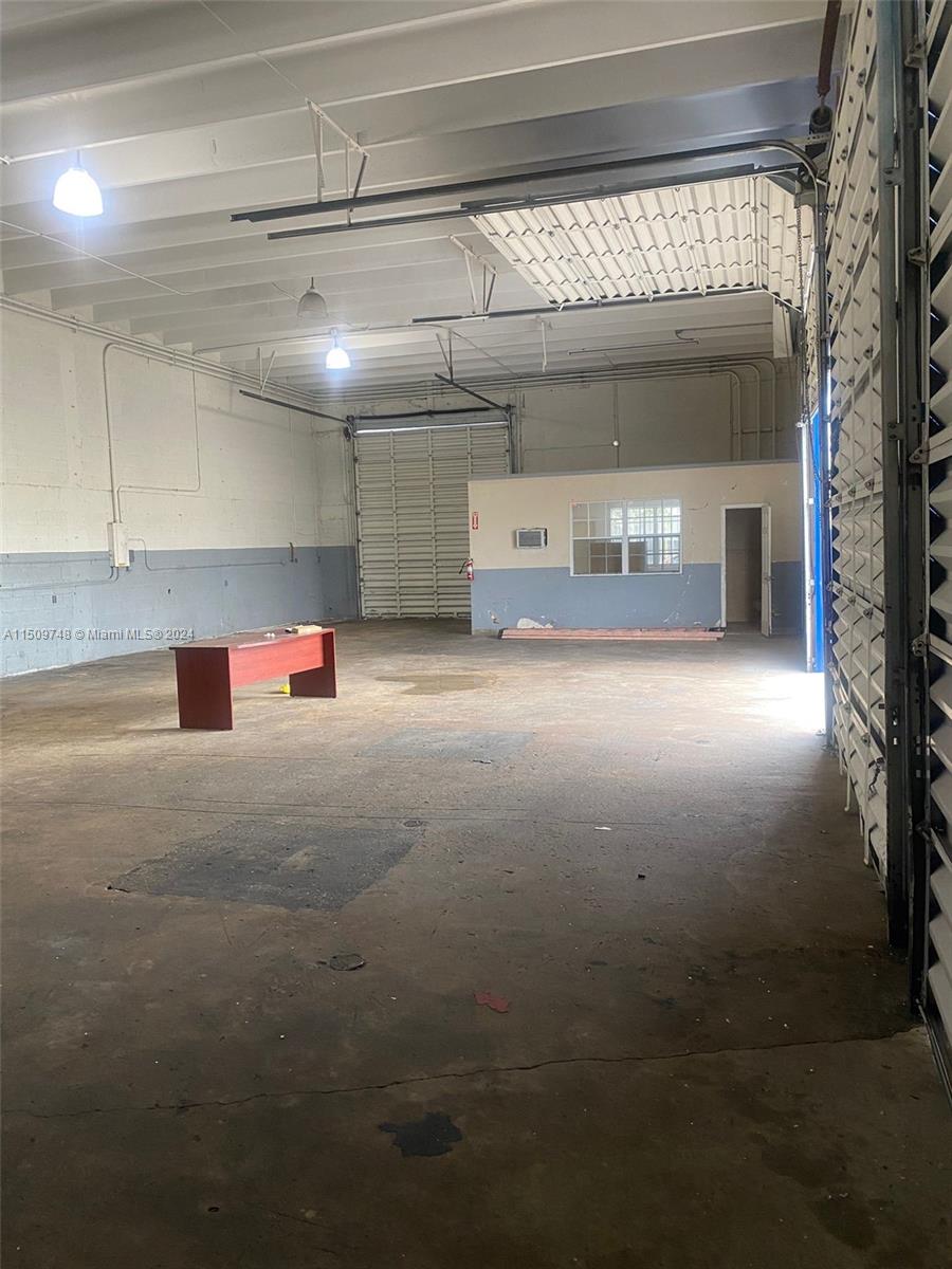 992 E 49th St, Hialeah, Florida 33013, ,Commerciallease,For Rent,992 E 49th St,A11509748