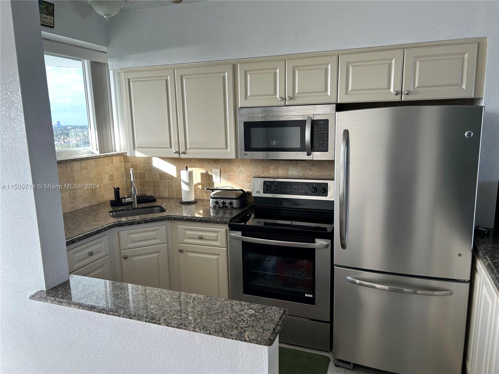 1900 S Ocean Dr 1407, Fort Lauderdale, Florida 33316, 1 Bedroom Bedrooms, ,1 BathroomBathrooms,Residential,For Sale,1900 S Ocean Dr 1407,A11509714
