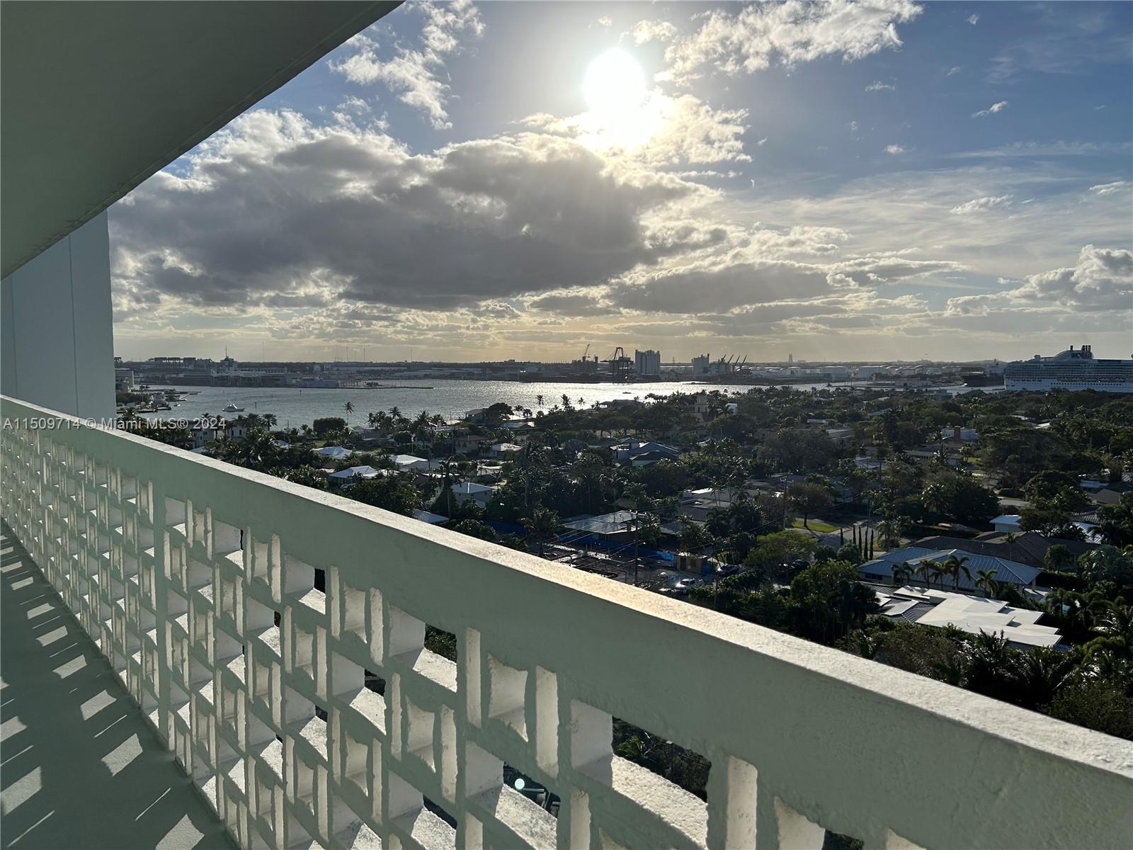 1900 S Ocean Dr 1407, Fort Lauderdale, Florida 33316, 1 Bedroom Bedrooms, ,1 BathroomBathrooms,Residential,For Sale,1900 S Ocean Dr 1407,A11509714