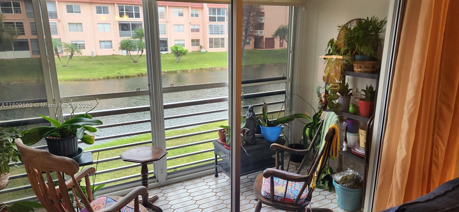 9620 Sunrise Lakes Blvd 211, Sunrise, Florida 33322, 2 Bedrooms Bedrooms, ,2 BathroomsBathrooms,Residential,For Sale,9620 Sunrise Lakes Blvd 211,A11509589