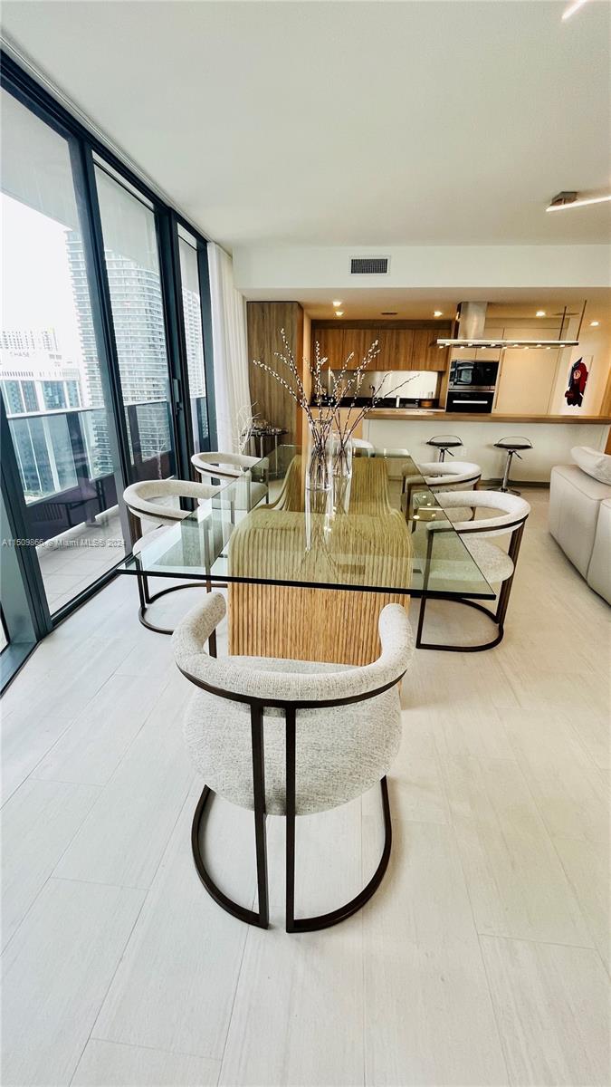 1000 S Brickell Plaza 3002, Miami, Florida 33131, 3 Bedrooms Bedrooms, ,3 BathroomsBathrooms,Residentiallease,For Rent,1000 S Brickell Plaza 3002,A11509866