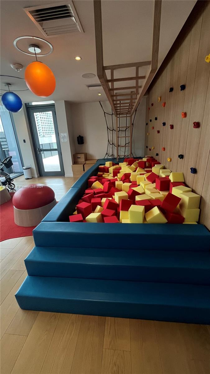 1000 S Brickell Plaza 3002, Miami, Florida 33131, 3 Bedrooms Bedrooms, ,3 BathroomsBathrooms,Residentiallease,For Rent,1000 S Brickell Plaza 3002,A11509866