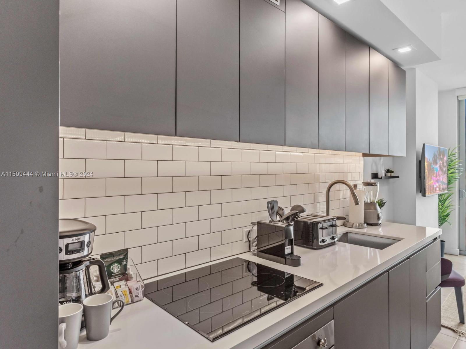 227 NE 2nd St 1703, Miami, Florida 33132, 1 Bedroom Bedrooms, ,1 BathroomBathrooms,Residential,For Sale,227 NE 2nd St 1703,A11509444