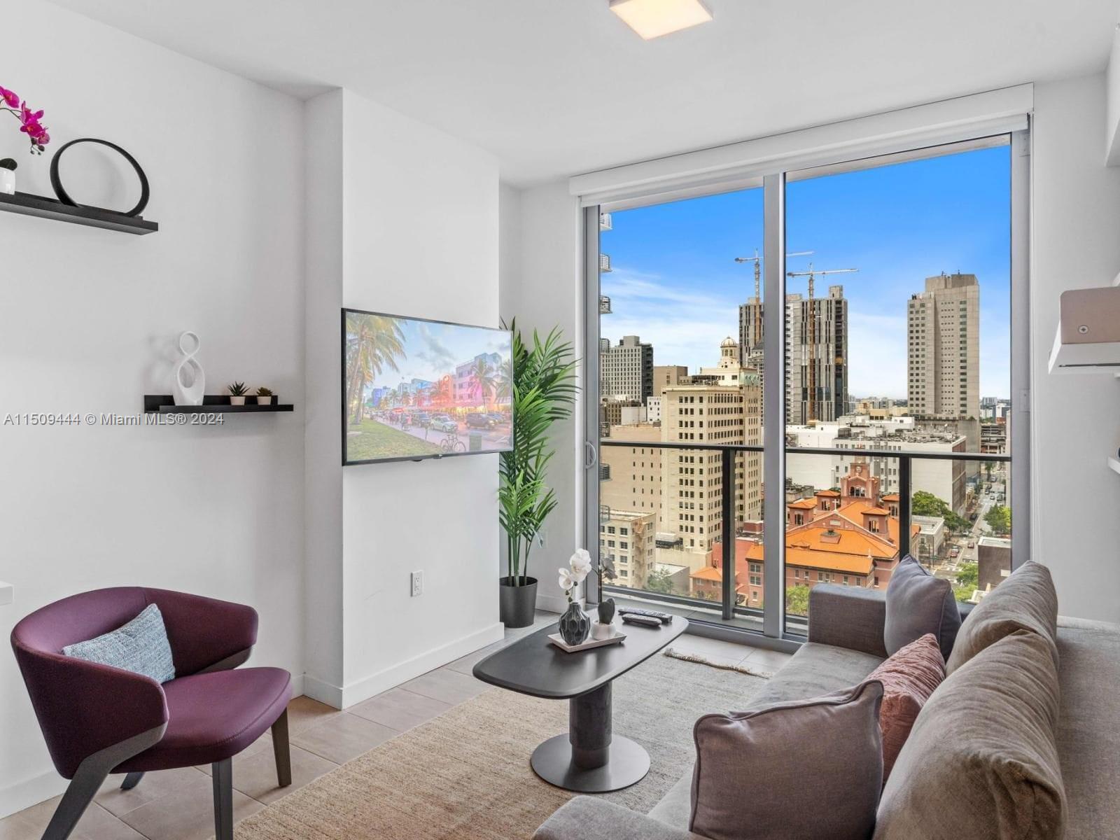 227 NE 2nd St 1703, Miami, Florida 33132, 1 Bedroom Bedrooms, ,1 BathroomBathrooms,Residential,For Sale,227 NE 2nd St 1703,A11509444