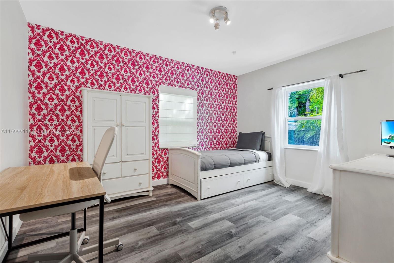 1050 Harrison St, Hollywood, Florida 33019, 4 Bedrooms Bedrooms, ,3 BathroomsBathrooms,Residentiallease,For Rent,1050 Harrison St,A11509911