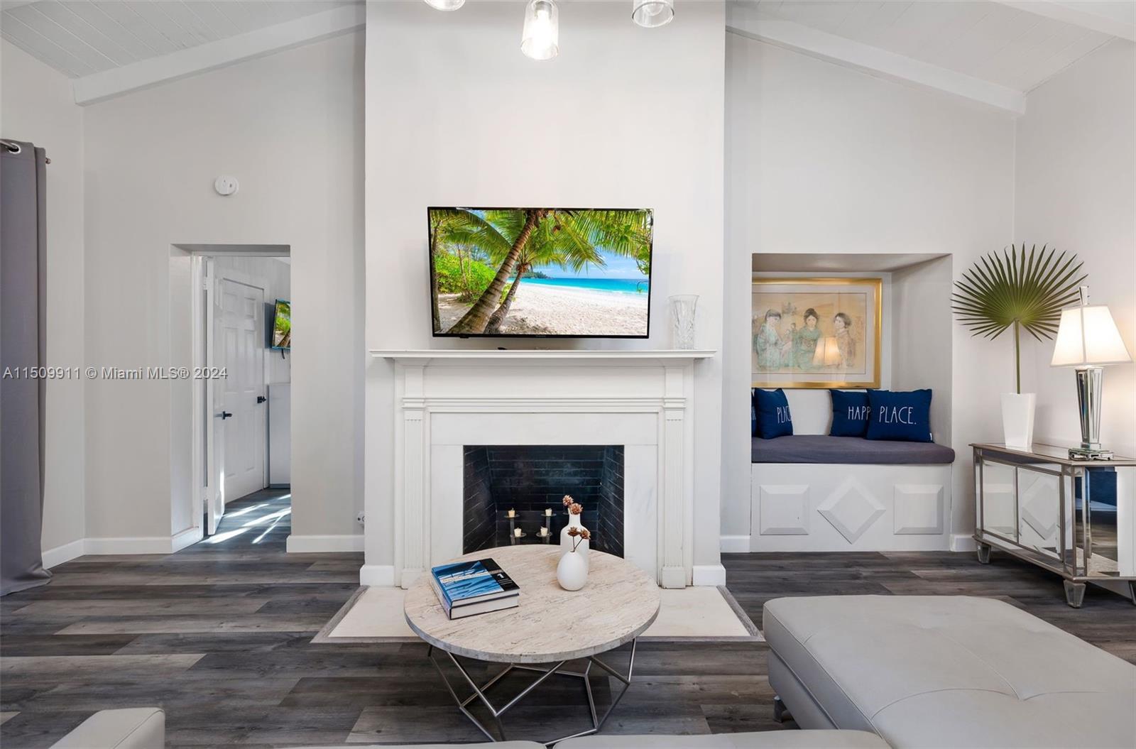 1050 Harrison St, Hollywood, Florida 33019, 4 Bedrooms Bedrooms, ,3 BathroomsBathrooms,Residentiallease,For Rent,1050 Harrison St,A11509911