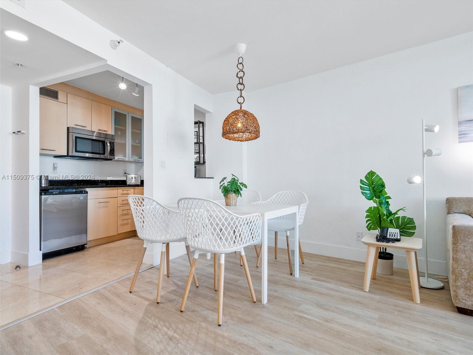 2670 E Sunrise Blvd 823, Fort Lauderdale, Florida 33304, 1 Bedroom Bedrooms, ,1 BathroomBathrooms,Residential,For Sale,2670 E Sunrise Blvd 823,A11509375
