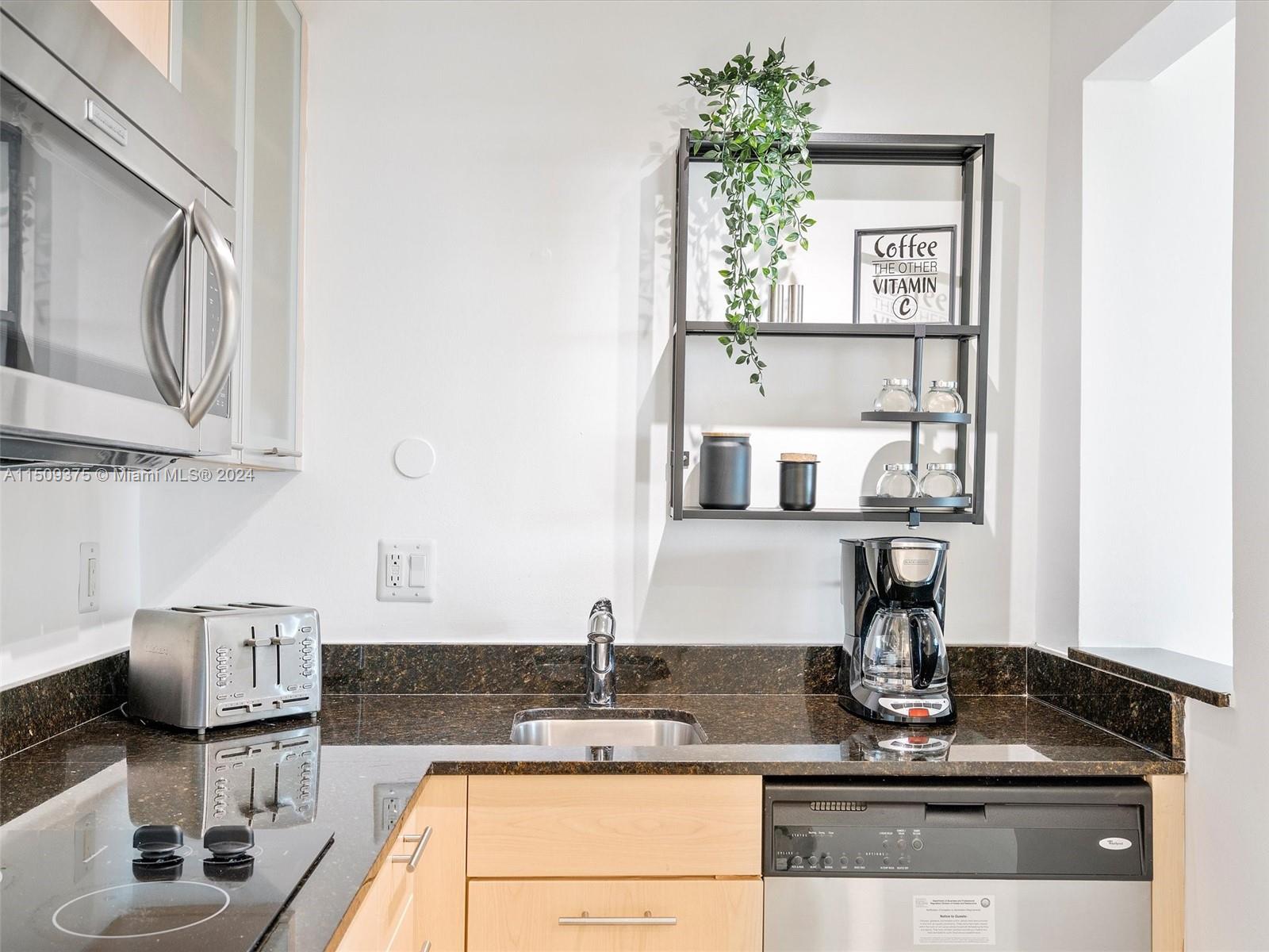 2670 E Sunrise Blvd 823, Fort Lauderdale, Florida 33304, 1 Bedroom Bedrooms, ,1 BathroomBathrooms,Residential,For Sale,2670 E Sunrise Blvd 823,A11509375
