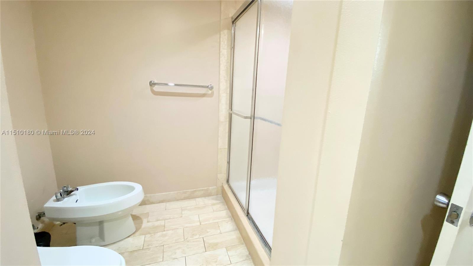 1717 N Bayshore Dr A-1439, Miami, Florida 33132, 1 Bedroom Bedrooms, ,1 BathroomBathrooms,Residential,For Sale,1717 N Bayshore Dr A-1439,A11510180