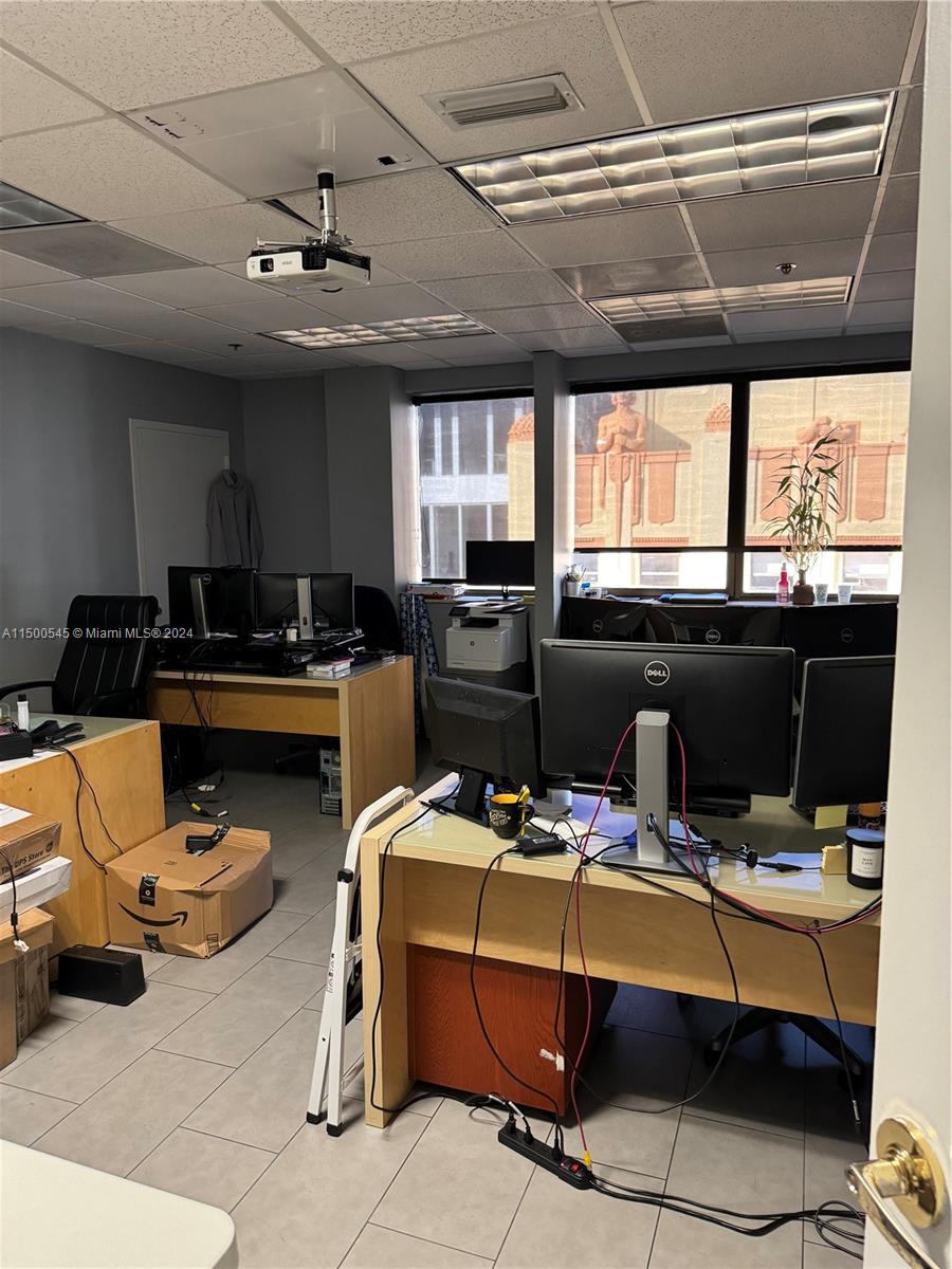 200 SE 1 ST PH12, Miami, Florida 33131, ,Commerciallease,For Rent,200 SE 1 ST PH12,A11500545